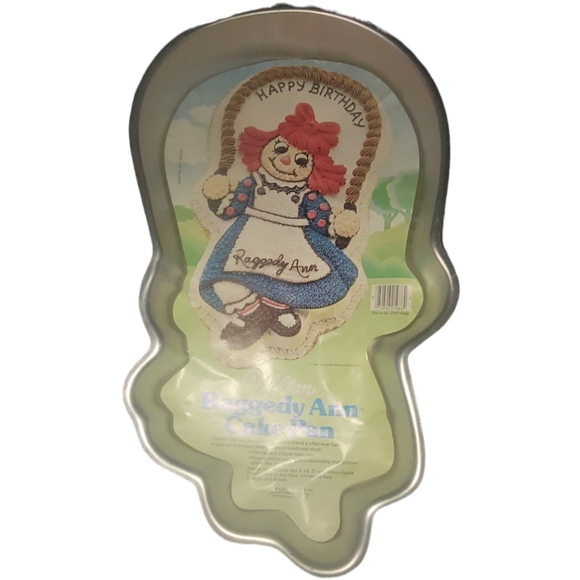 Wilton | Kitchen | Wilton Raggedy Ann Birthday Cake Pan Complete Baking Decorating Instructions ...